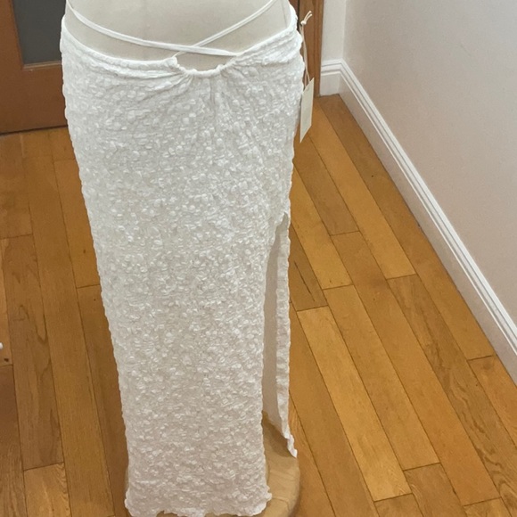 Tularosa Dianne Skirt Size XL - Picture 7 of 10